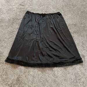 Pollinaise Skirt Womens 3X Black Satin Stretch Lightweight Nylon Knee Vintage